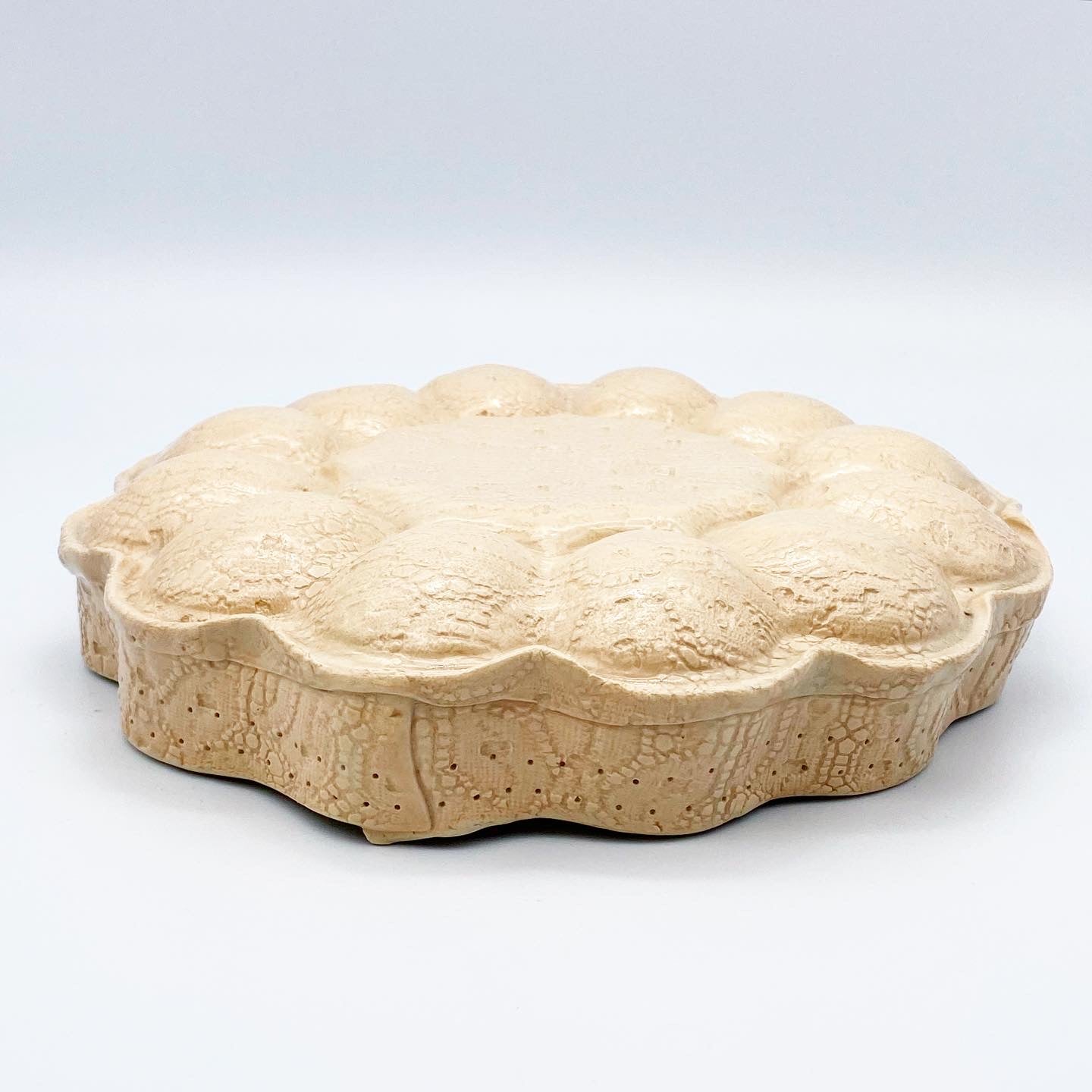 Fancy Egg Dish with Lace Texture