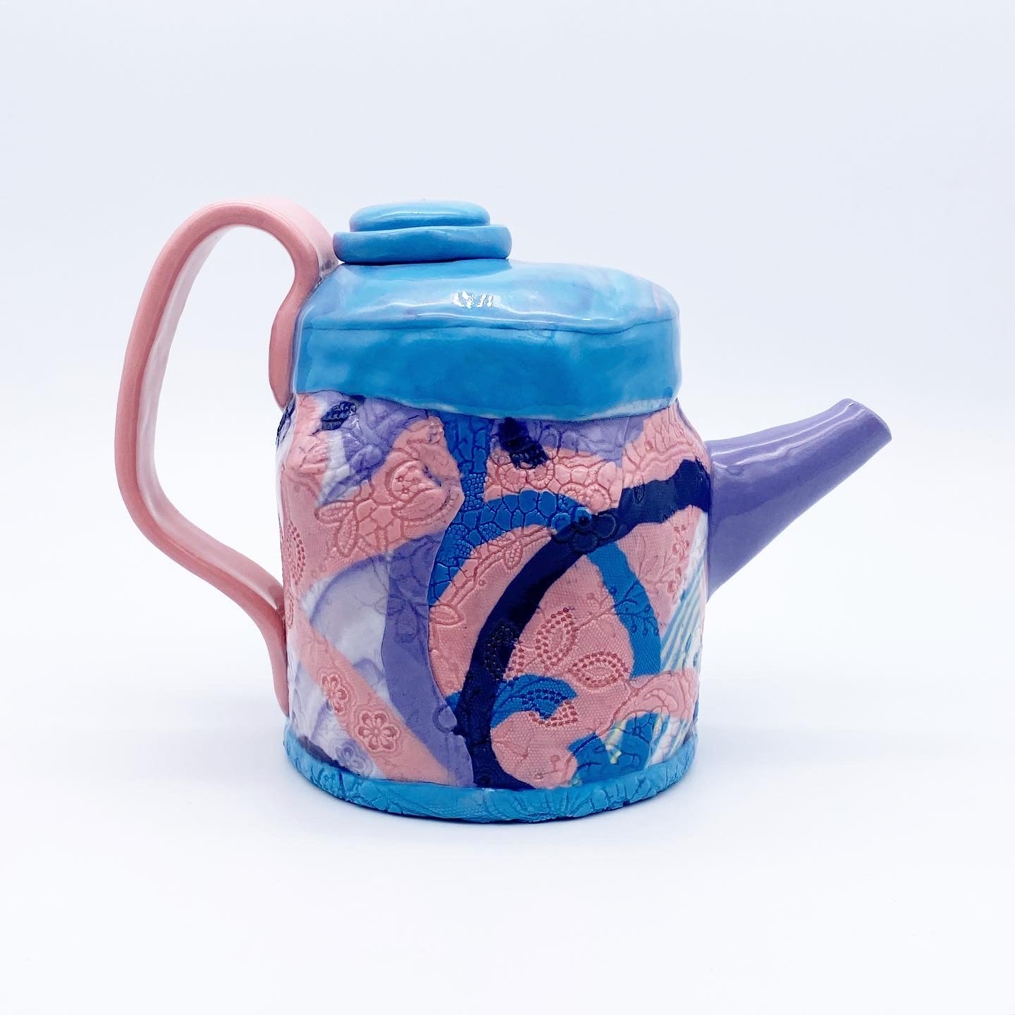 Dancing Ribbons Teapot & Cups